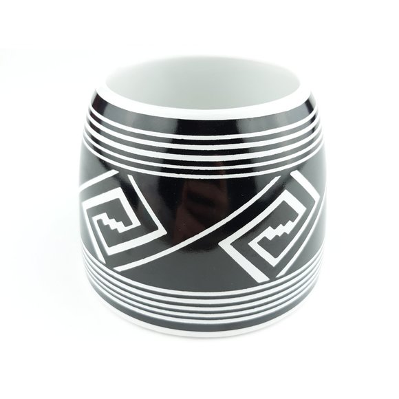 The Treasure Chest Las Cruces No 18 Geometric Aztec Black & White Mug - Picture 5 of 12